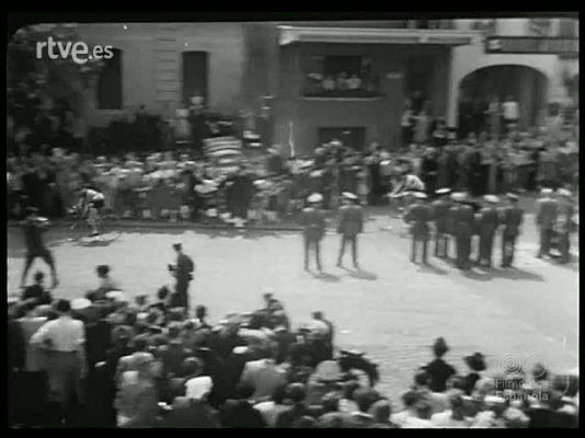 Revista Imágenes - RUEDAS Y PEDALES : MEDIO SIGLO DE UNA GRAN PRUEBA CICLISTA