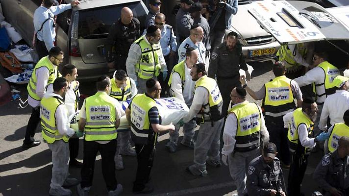 Telediario 1 - Telediario - 21 horas - 18/11/14