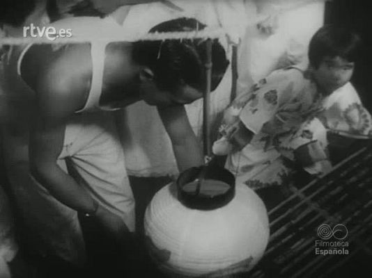 Revista Imágenes - POR TIERRAS DE ASIA