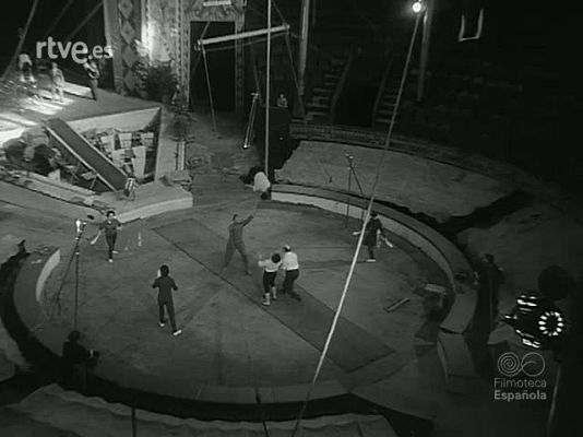 Revista Imágenes - CIEN AÑOS DE CIRCO