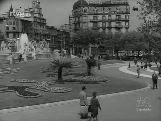 Revista Imágenes - EN EL ESTADIO BARCELONES. III DEMOSTRACION SINDICAL