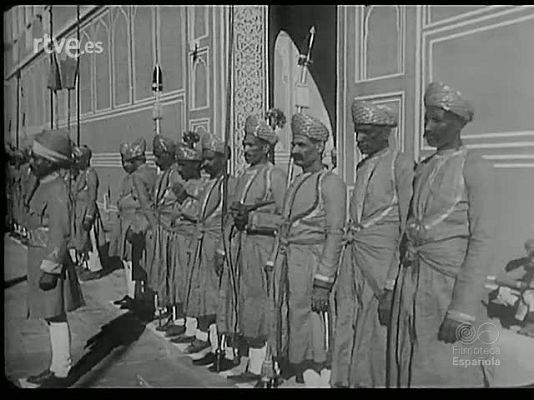 Revista Imágenes - FIESTAS DEL MUNDO