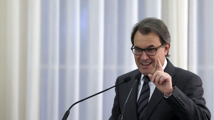 Telediario 1 - Querella por el 9-N