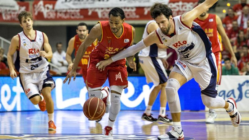 UCAM Murcia 68 - Rio Natura Mobus Obradoiro 64