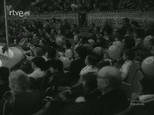 Revista Imágenes - FUNCION DE CIRCO