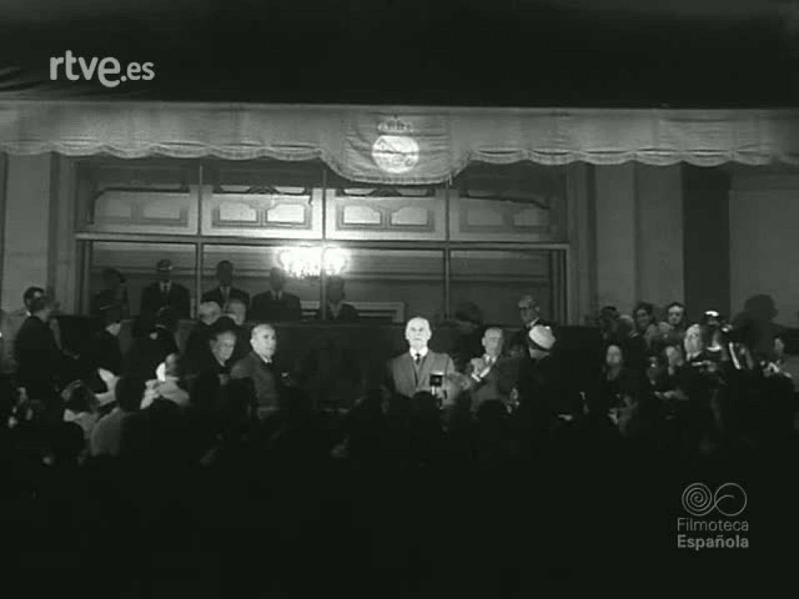 ESPECTACULAR EXHIBICION - Revista Imágenes | Ver