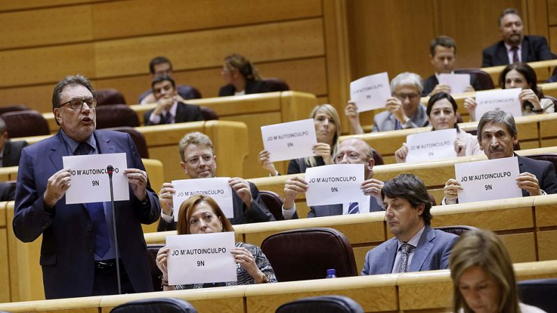 Rajoy afirma que no dio "instrucción" a la Fiscalía sobre el 9N y los senadores de CiU se "autoinculpan"