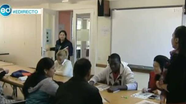 España Directo - Escuela de adultos: nunca es tarde para estudiar