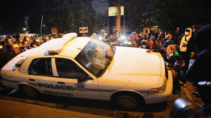 Telediario 1 - Segunda noche de incidentes en Ferguson