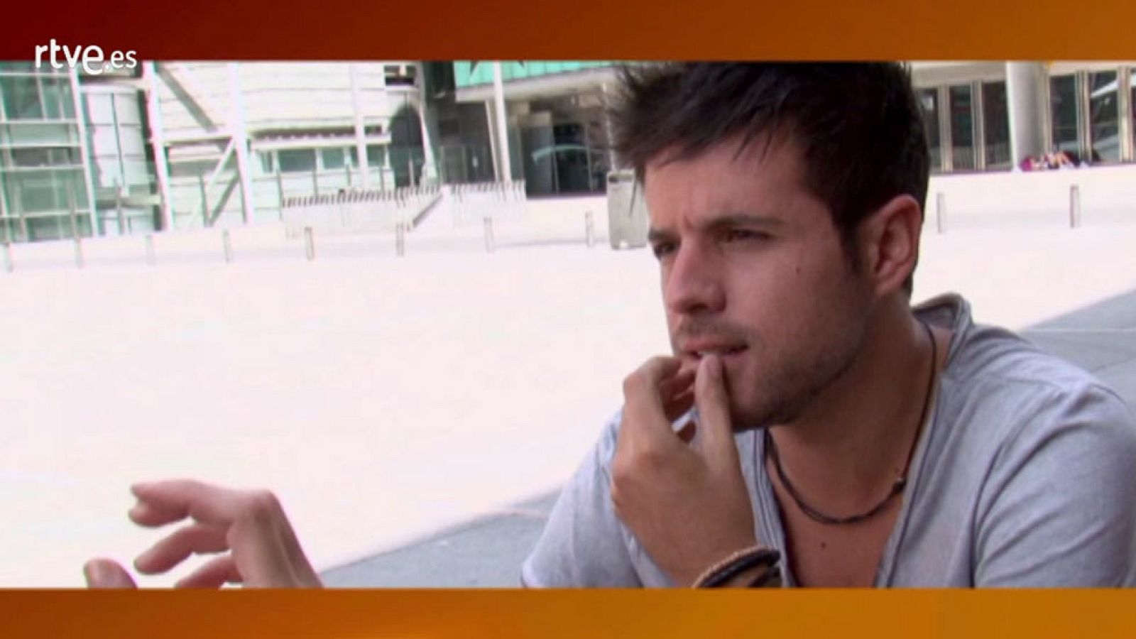 Más que en vivo - Pablo López sorprenderá a un fan muy duro