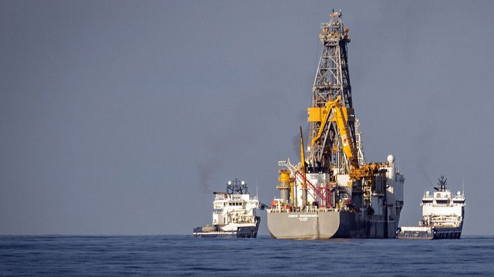 Telediario 1 - Cómo es el buque que busca petróleo en Canarias