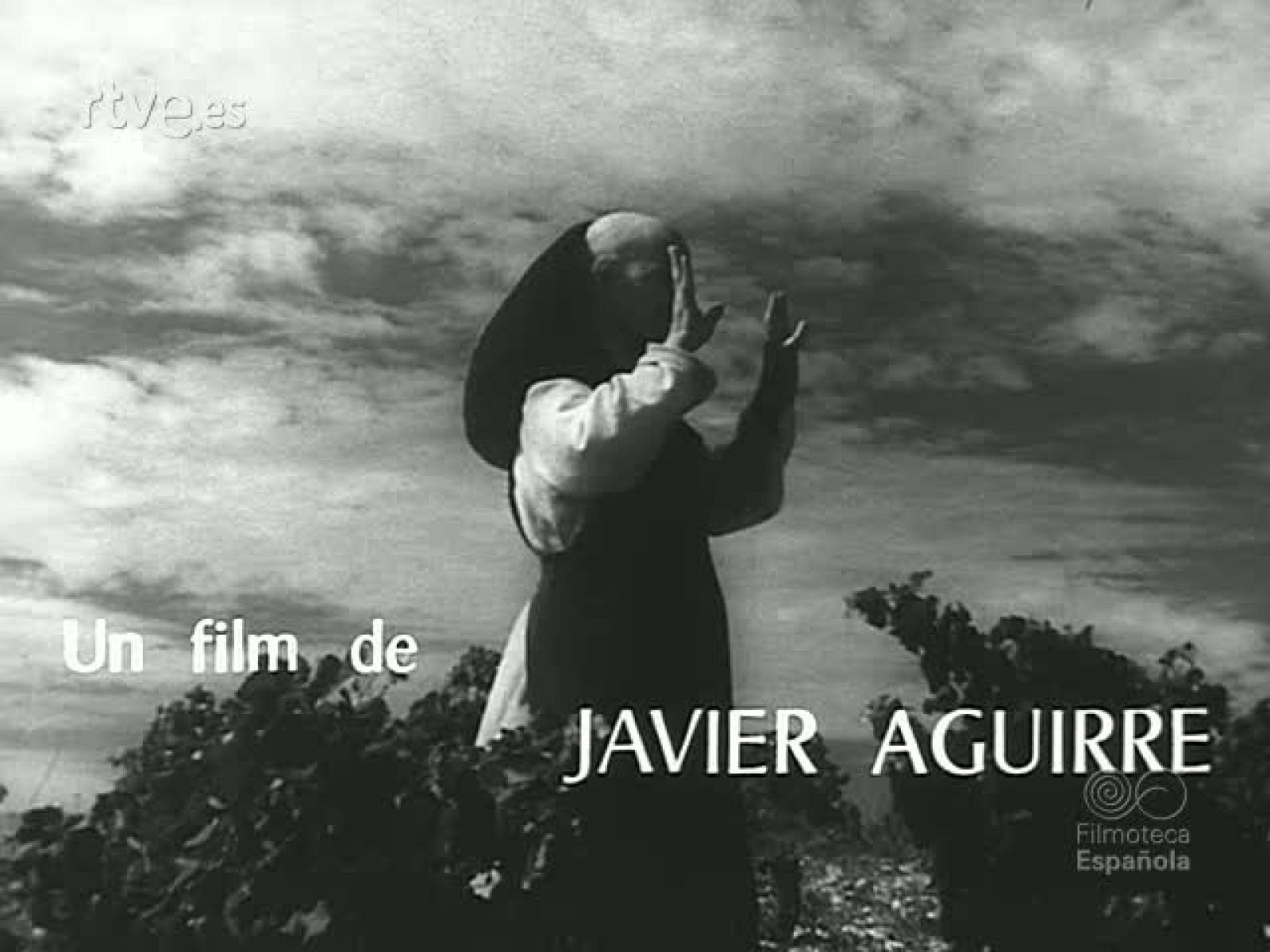 BLANCO VERTICAL EN EL MONASTERIO DE LA OLIVA - Revista Imágenes | Ver