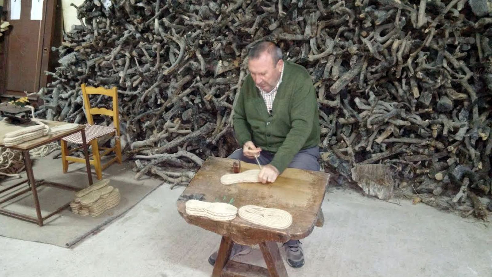 El noble oficio del alpargatero