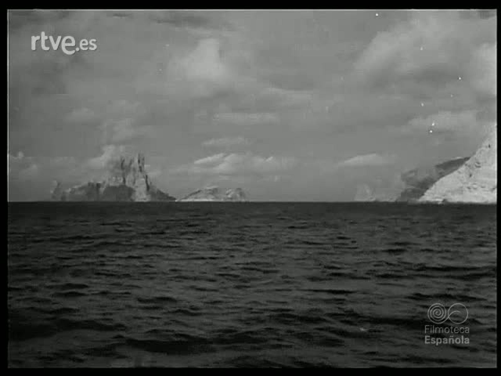 CARACOLA DEL MAR : LA  ISLA OLVIDADA - Revista Imágenes | Ver