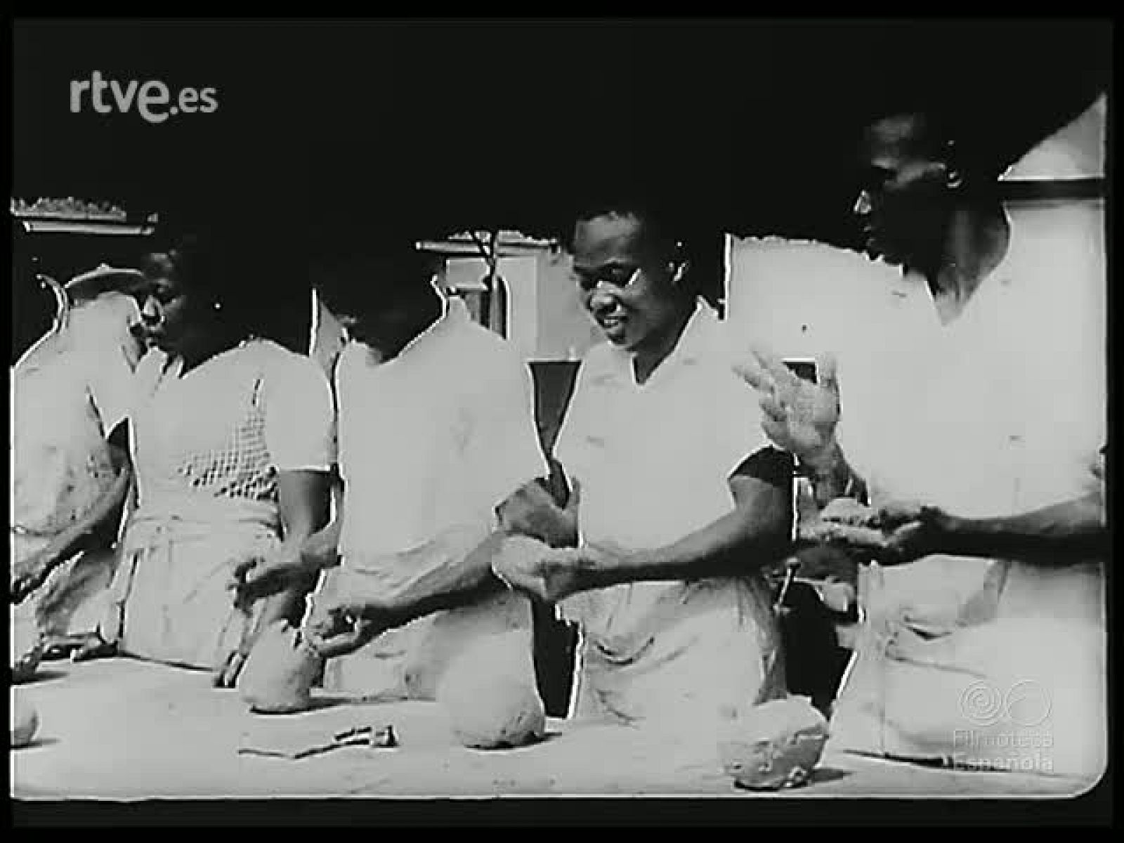 DEL AFRICA AL PACIFICO - Revista Imágenes | Ver