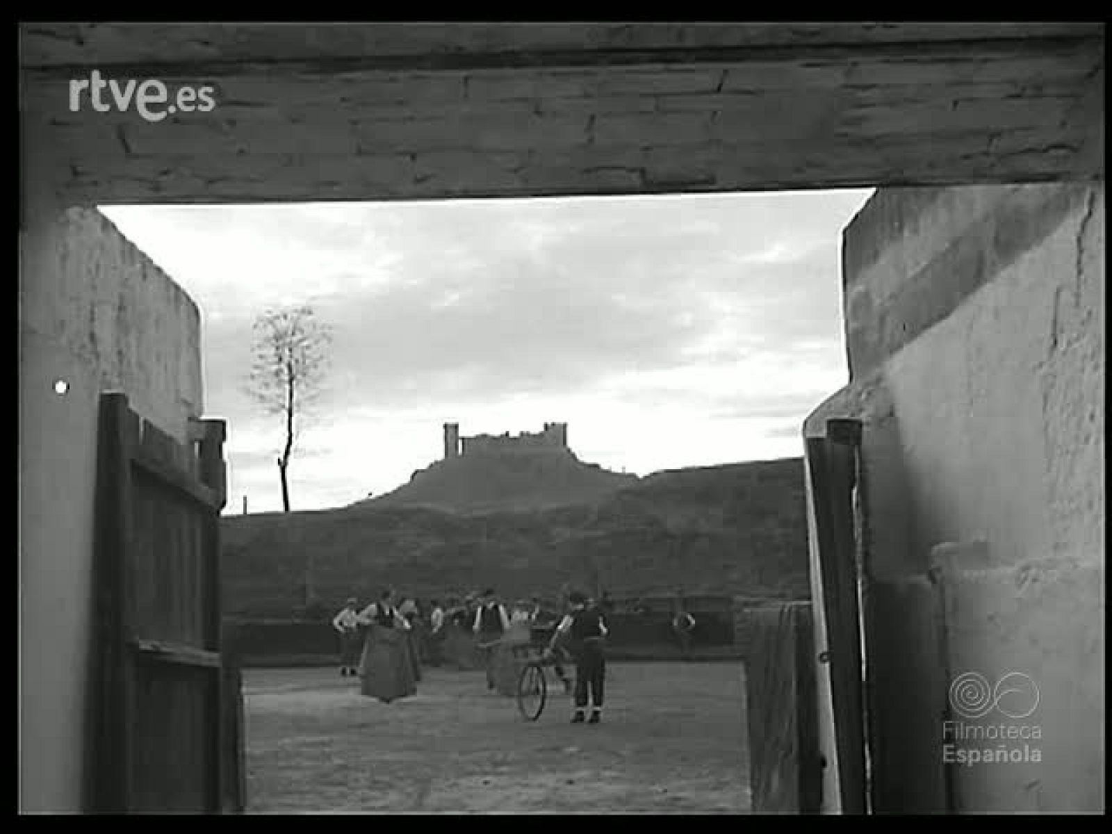 AL MARGEN DE LOS RUEDOS - Revista Imágenes | Ver