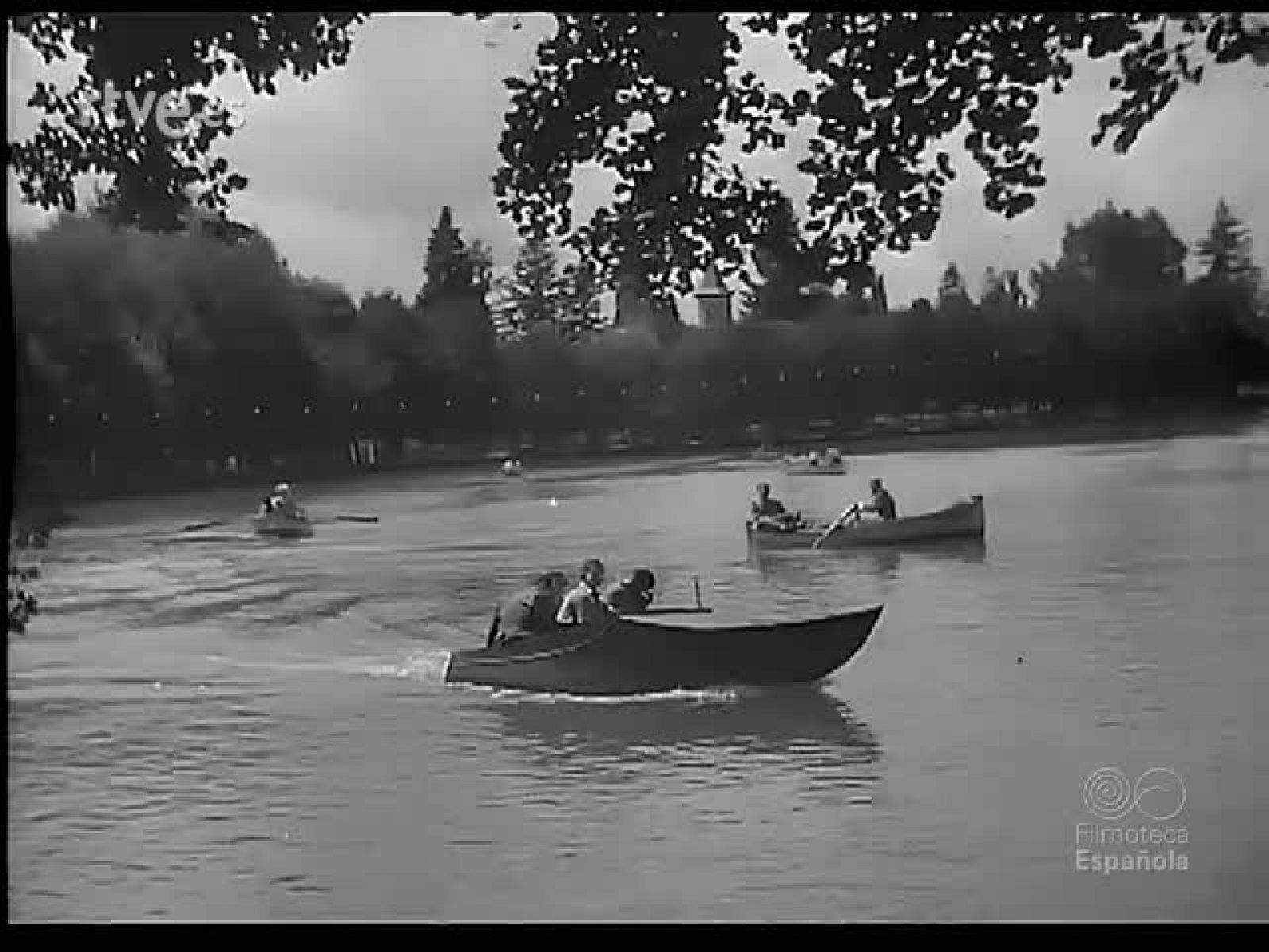 BAJO EL SOL DE VERANO - Revista Imágenes | Ver