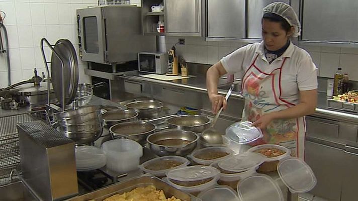 Telediario 1 - Sigue la gran campaña de recogida de alimentos en España