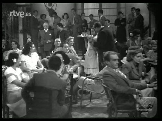 Revista Imágenes - MIENTRAS RUEDAN LAS CAMARAS