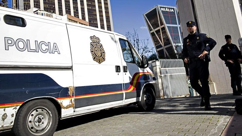 Los detenidos por la reyerta del domingo entre aficionados radicales del Atlético de Madrid y del Deportivo de La Coruña, en la que murió el hincha deportivista Francisco Javier Romero Taboada, han comenzado a prestar declaración judicial a las 18:25