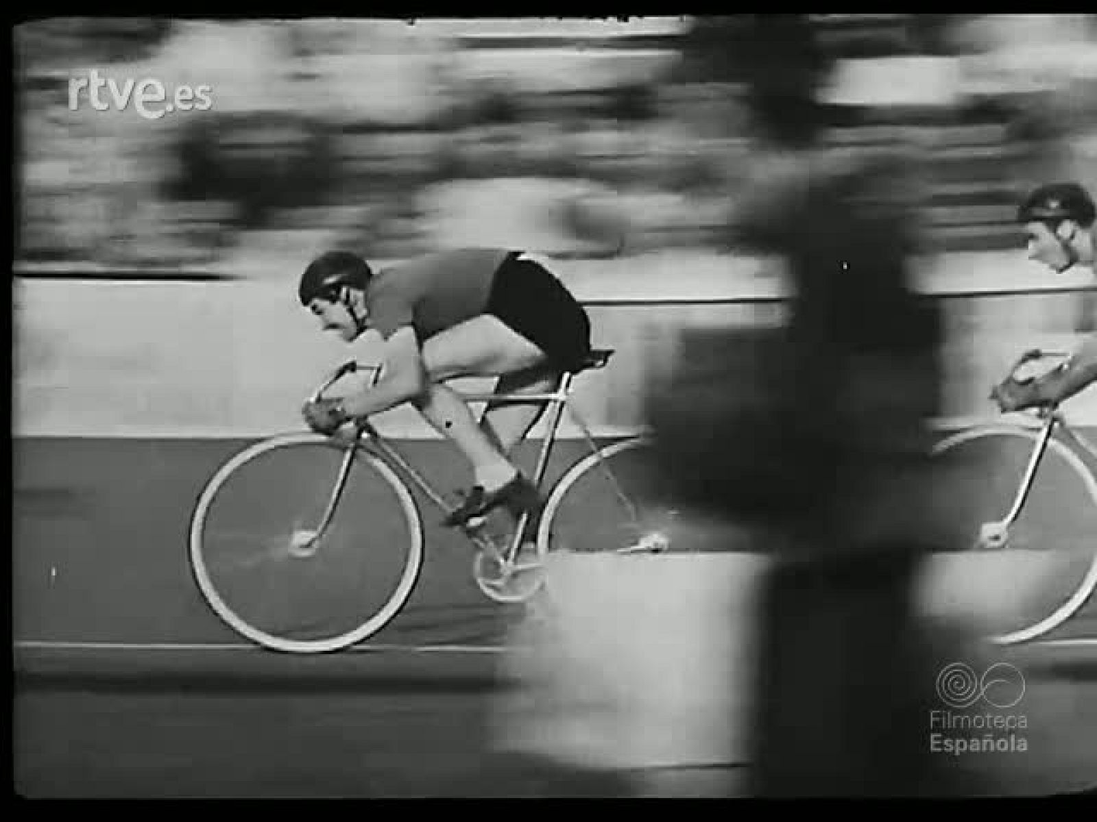 BAJO LA LLAMA OLIMPICA - Revista Imágenes | Ver