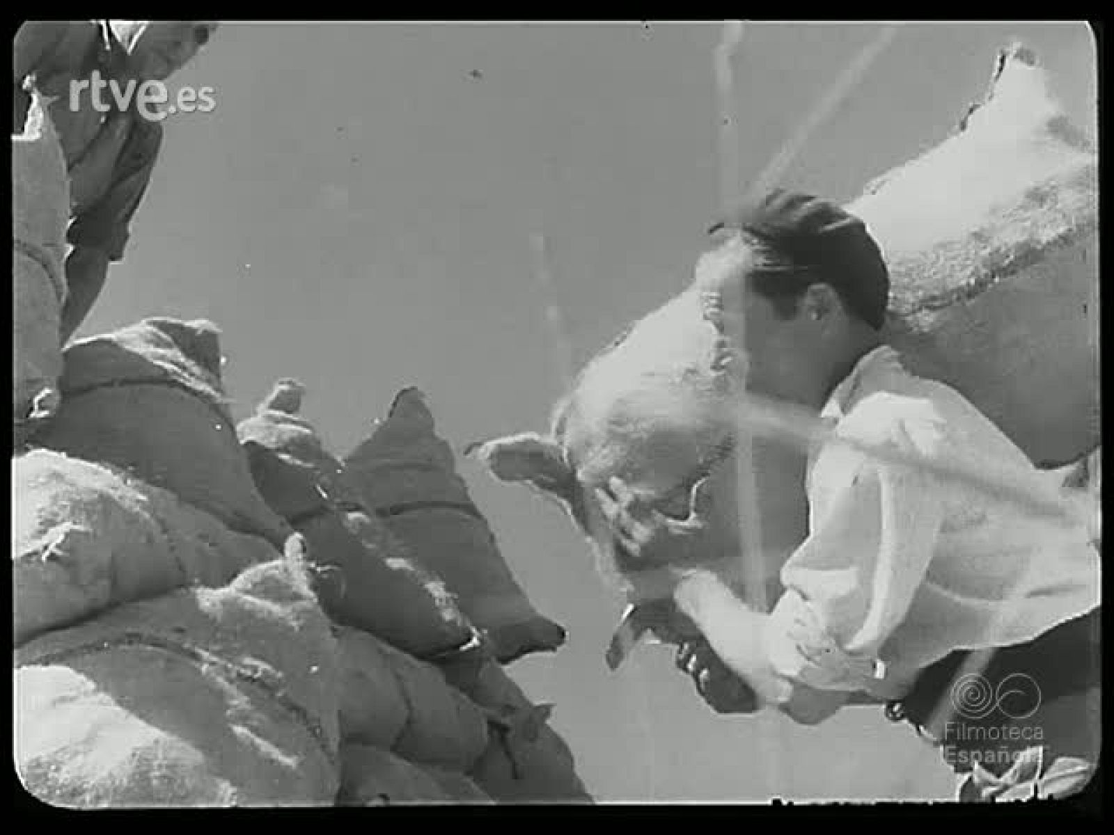 CAMPO, HOMBRES Y MAQUINAS - Revista Imágenes | Ver