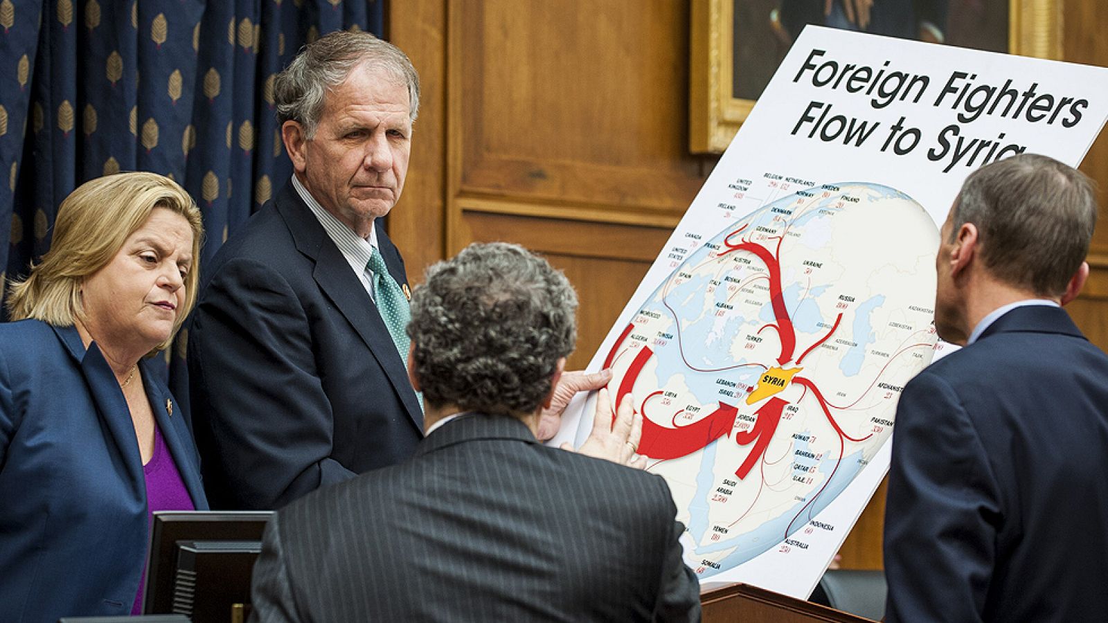 Europa intenta poner coto al reclutamiento de jóvenes para la yihad