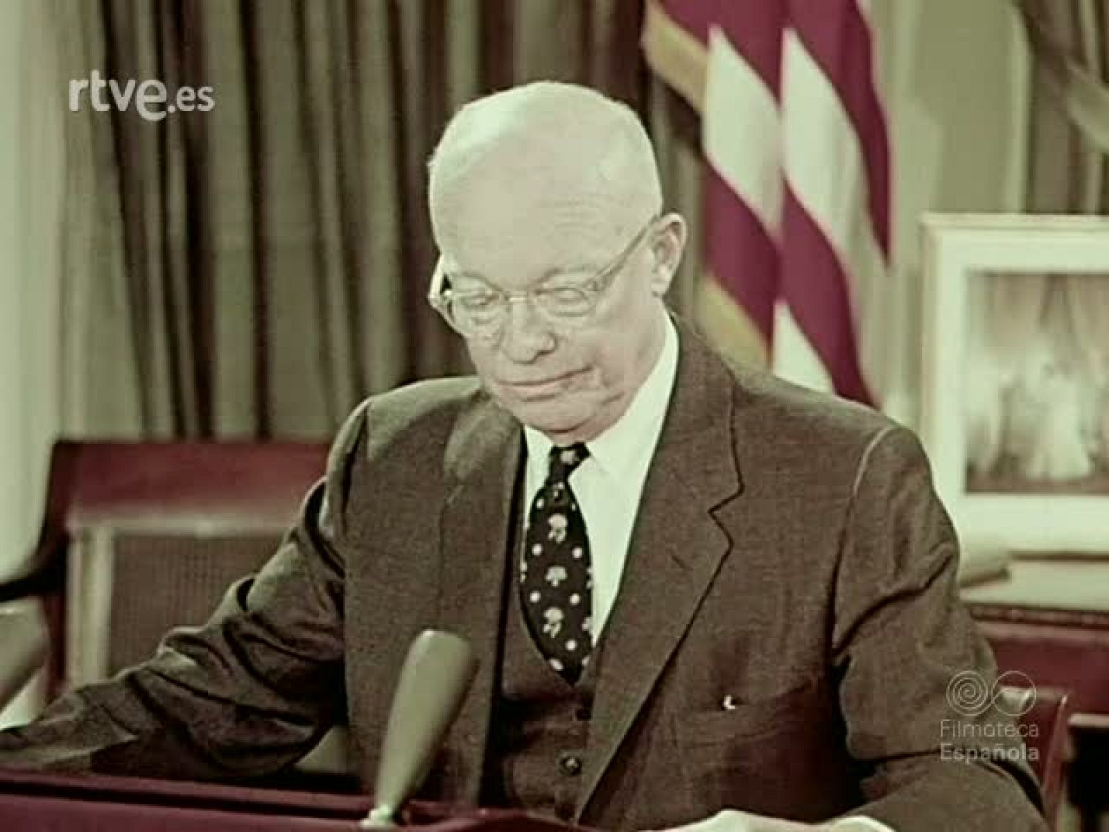 PAZ Y AMISTAD EN LIBERTAD - Documentales Color | Ver