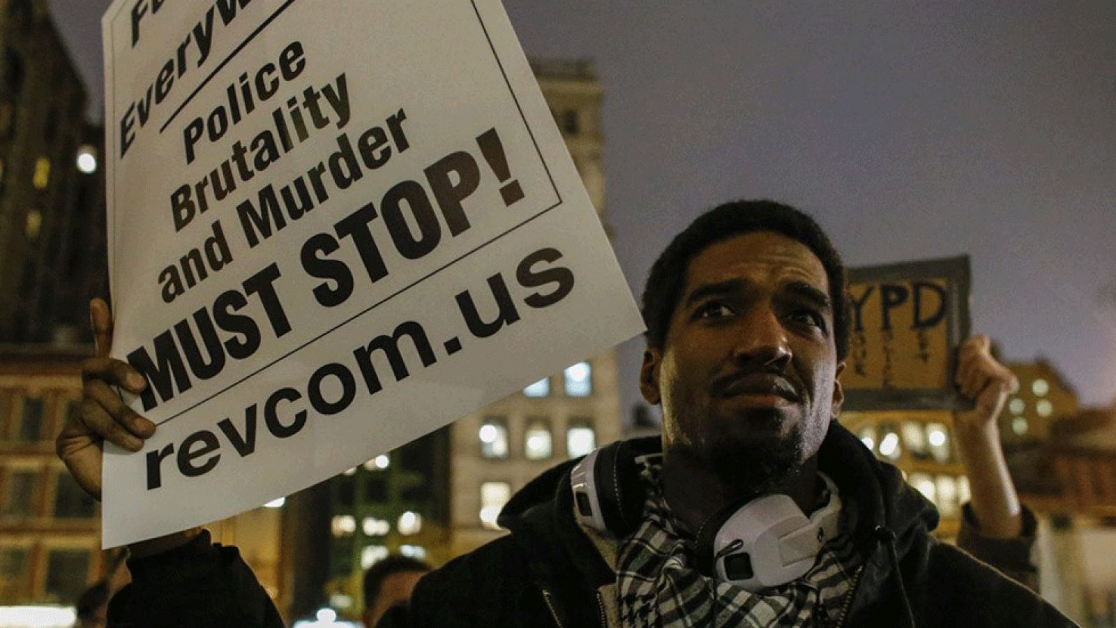 Telediario matinal en cuatro minutos - 04/12/14