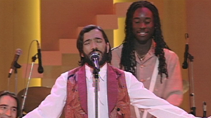 Cachitos de hierro y cromo - Martires del compás - Sevillanas del Moviladi