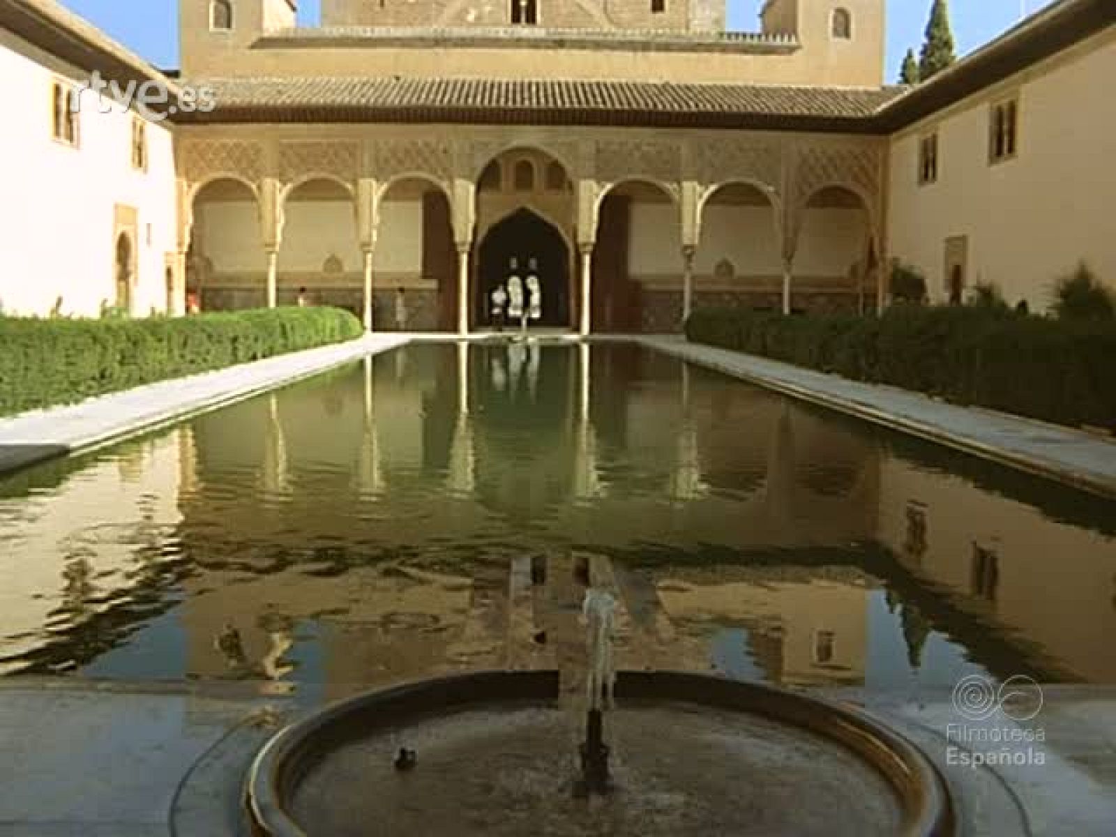 COMPRE USTED EN ESPAÑA - Documentales Color | Ver