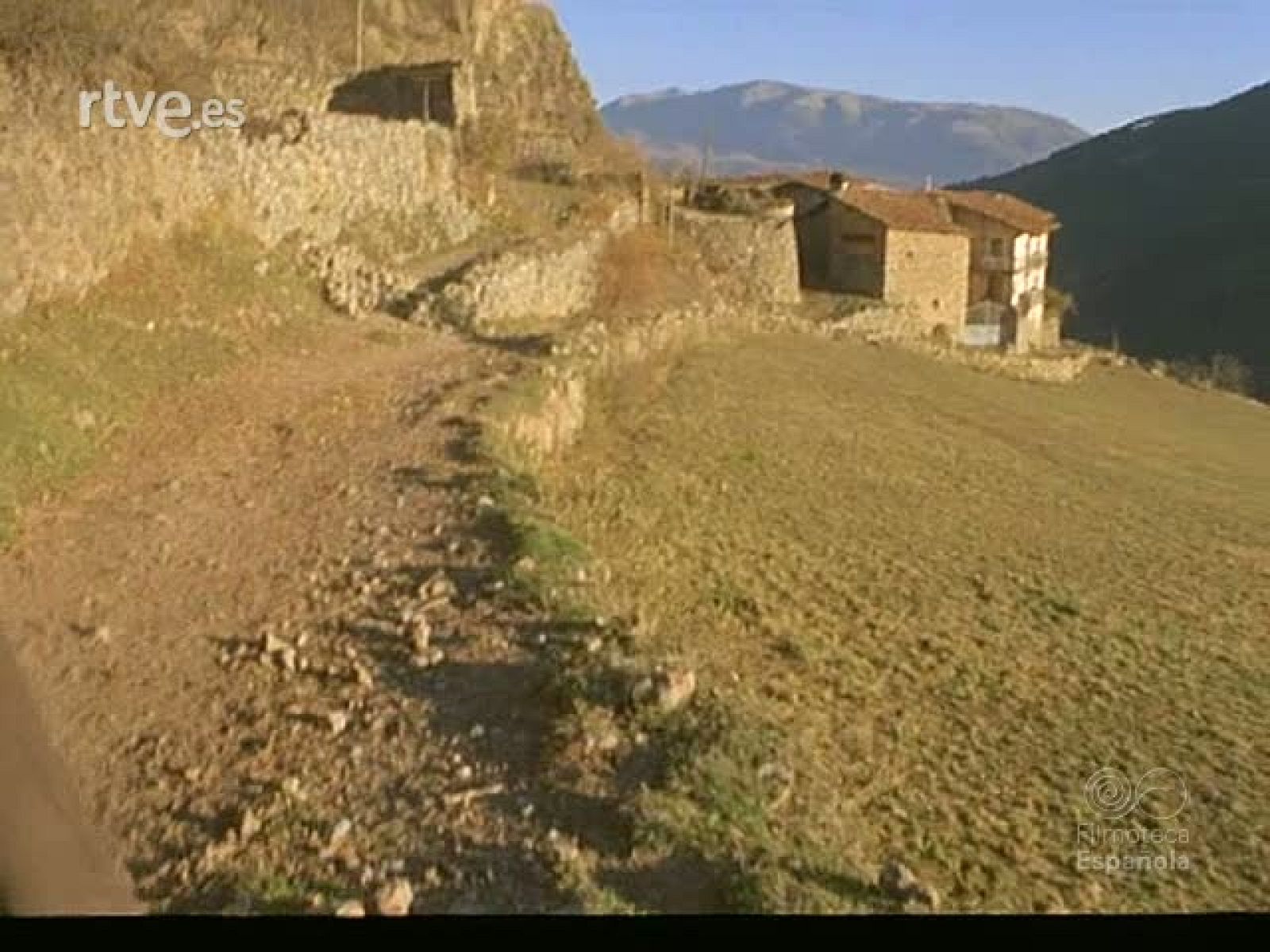 LA CERDAÑA - Documentales Color | Ver