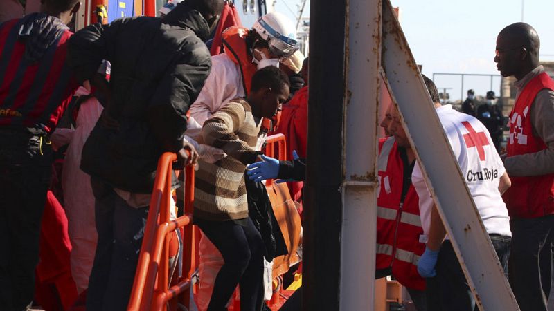 Tercer día de búsqueda de los inmigrantes desaparecidos en aguas de Almería