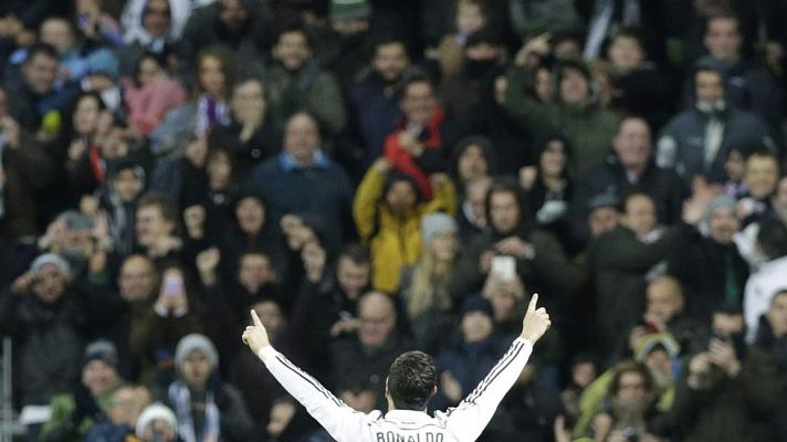 Telediario 1 - La LFP denunciará los cánticos ofensivos en el Bernabéu y Vallecas