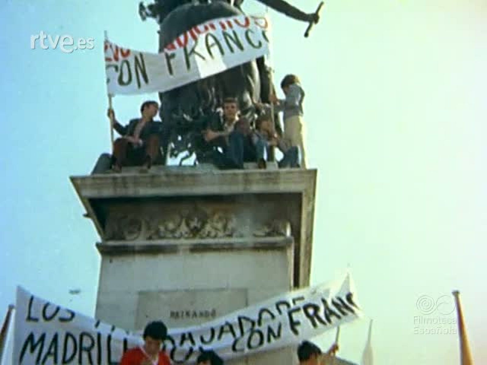 LOS ESPAÑOLES ANTE FRANCO - Documentales Color | Ver