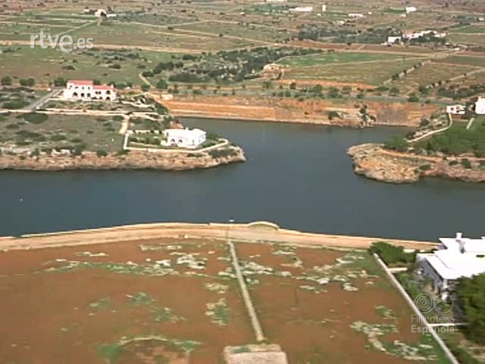 ENCUENTRO EN LAS ISLAS DEL MEDITERRANEO - Documentales Color | Ver