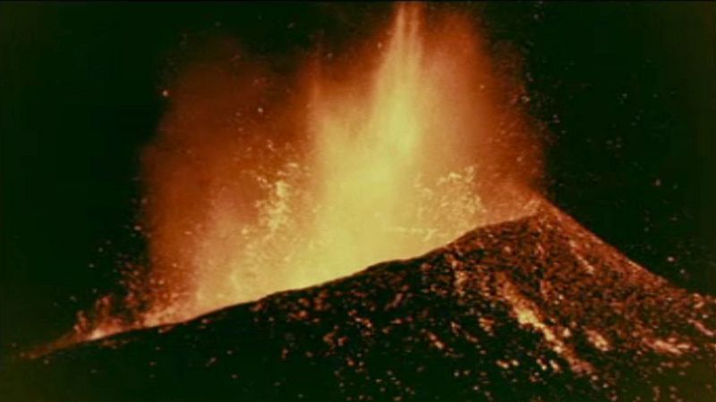 La erupci�n del Tenegu�a: Diario de un volc�n - Documentales Color | Ver