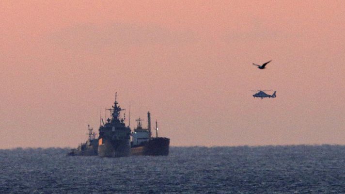 Telediario 1 - Un barco científico español rescata a 200 inmigrantes