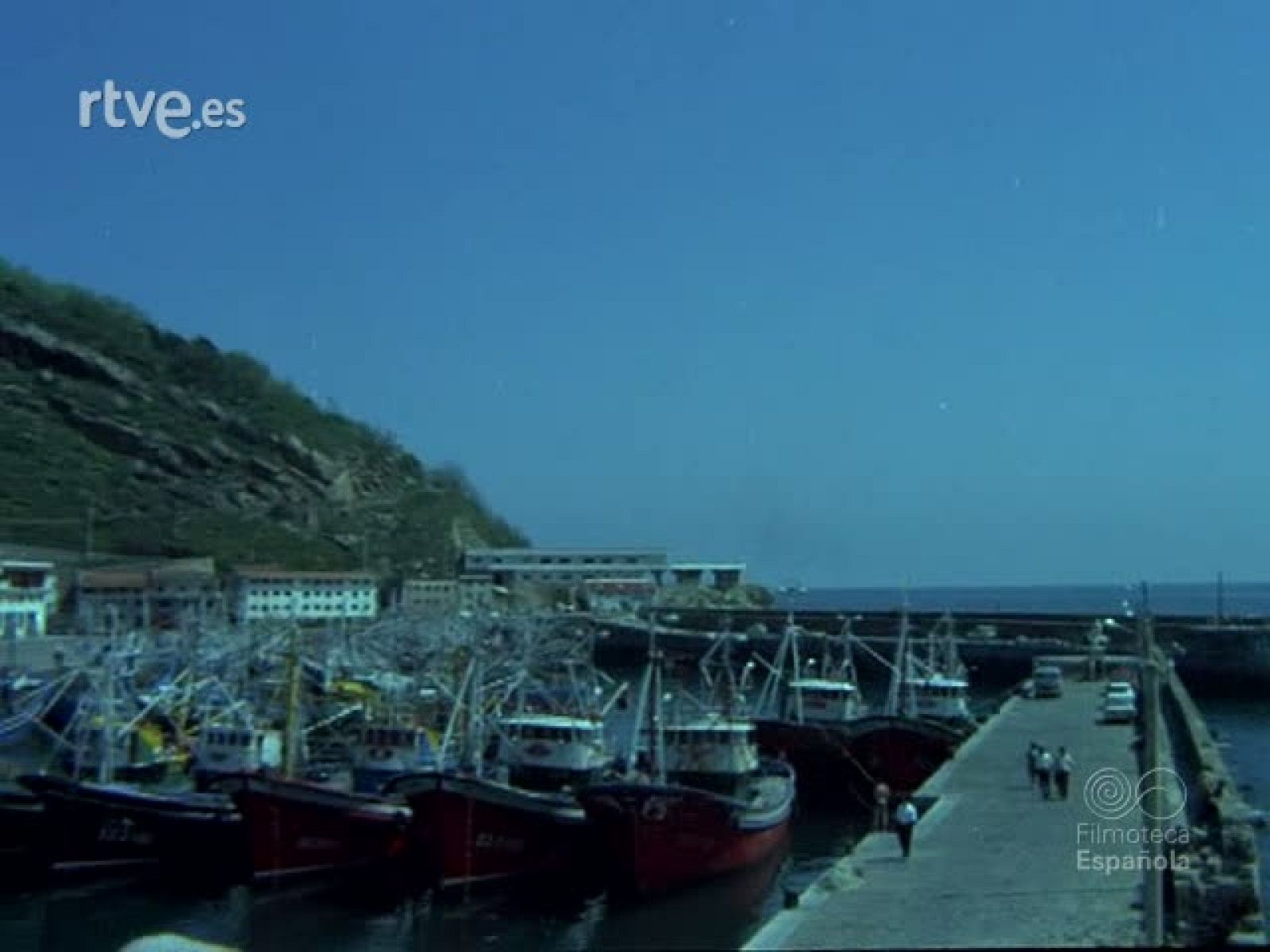 LA INDUSTRIA NAVAL ESPAÑOLA AL SERVICIO DE LA PESCA - Documentales Color | Ver