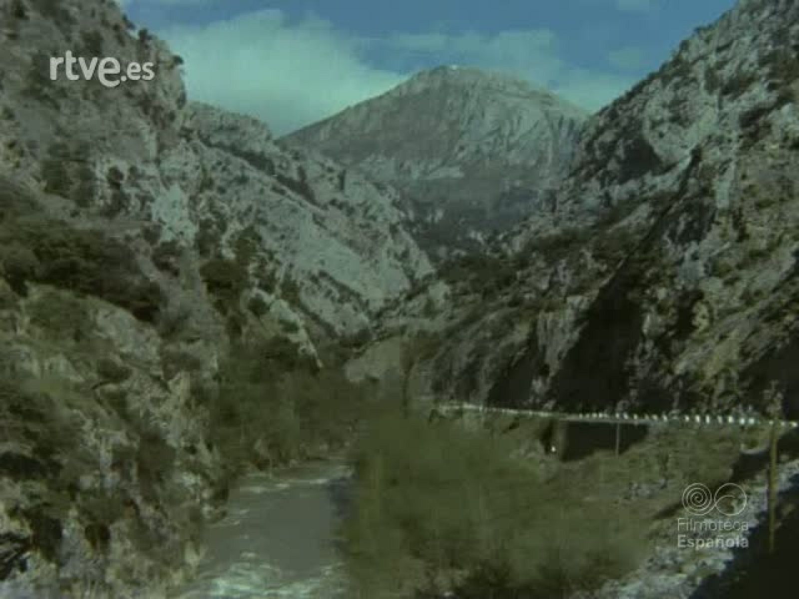 LIEBANA - Documentales Color | Ver