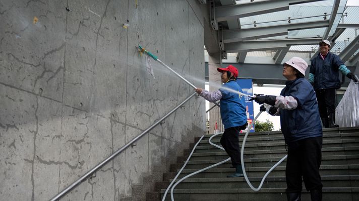 Telediario 1 - Hong Kong trata de recuperar la normalidad