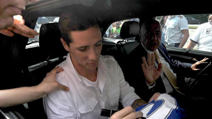 Telediario 1 - Mourinho descarta la vuelta de Fernando Torres al Chelsea