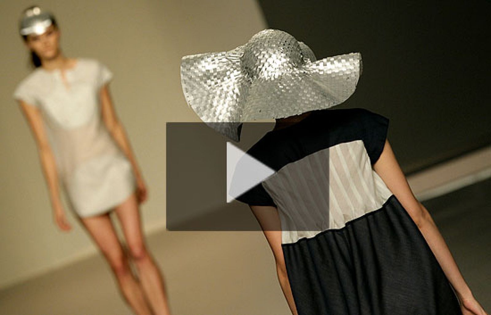 Desfile de José Miró en Cibeles | Ver