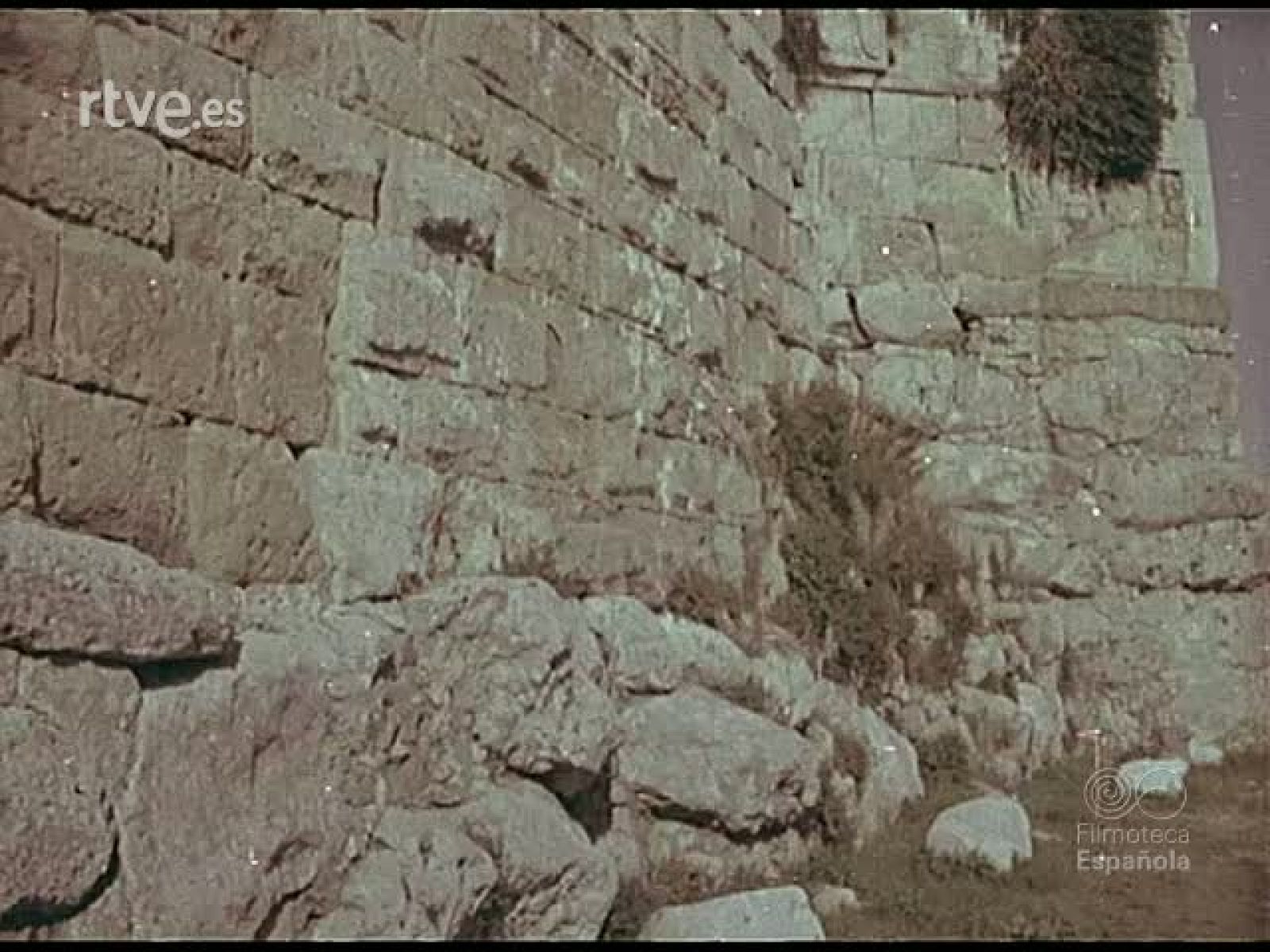 POR TIERRAS CATALANAS - Documentales Color | Ver