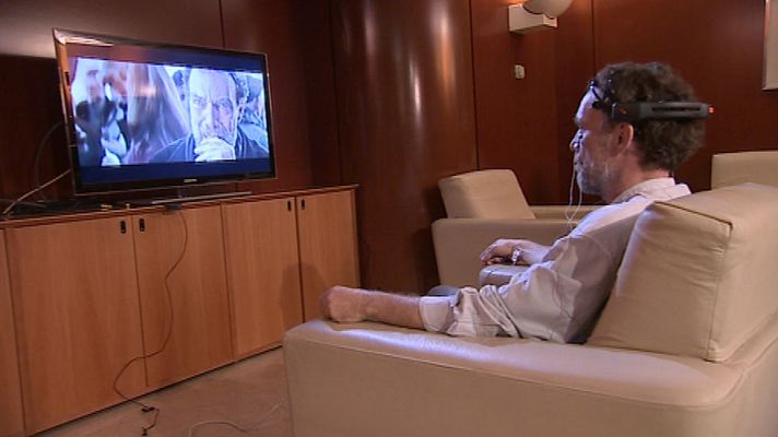 Telediario 1 - Un instituto de neurociencia analiza el efecto de los spots
