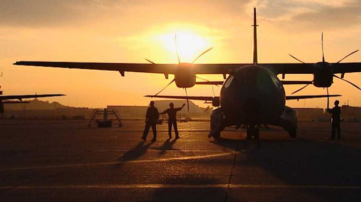 Informe Semanal - Ejército del aire: 75 años de vuelo