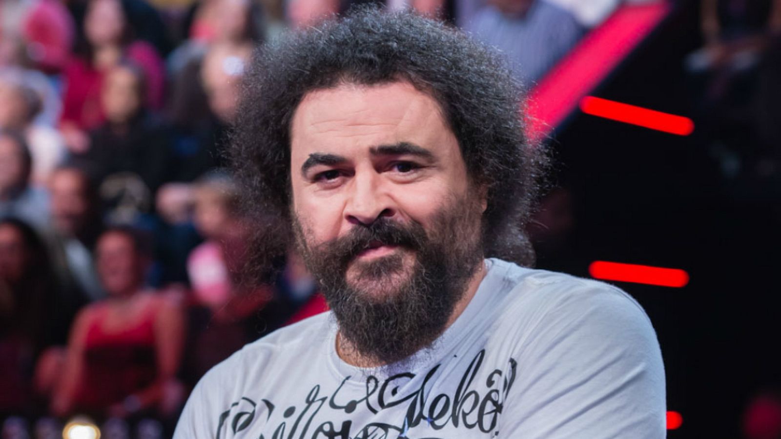 Mojinos Escozíos, artistas Hit - La Canción