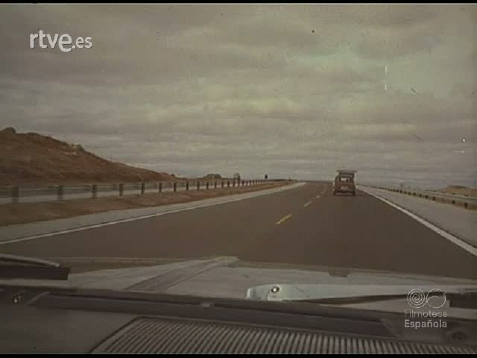 POR TIERRAS DE AVILA - Documentales Color | Ver