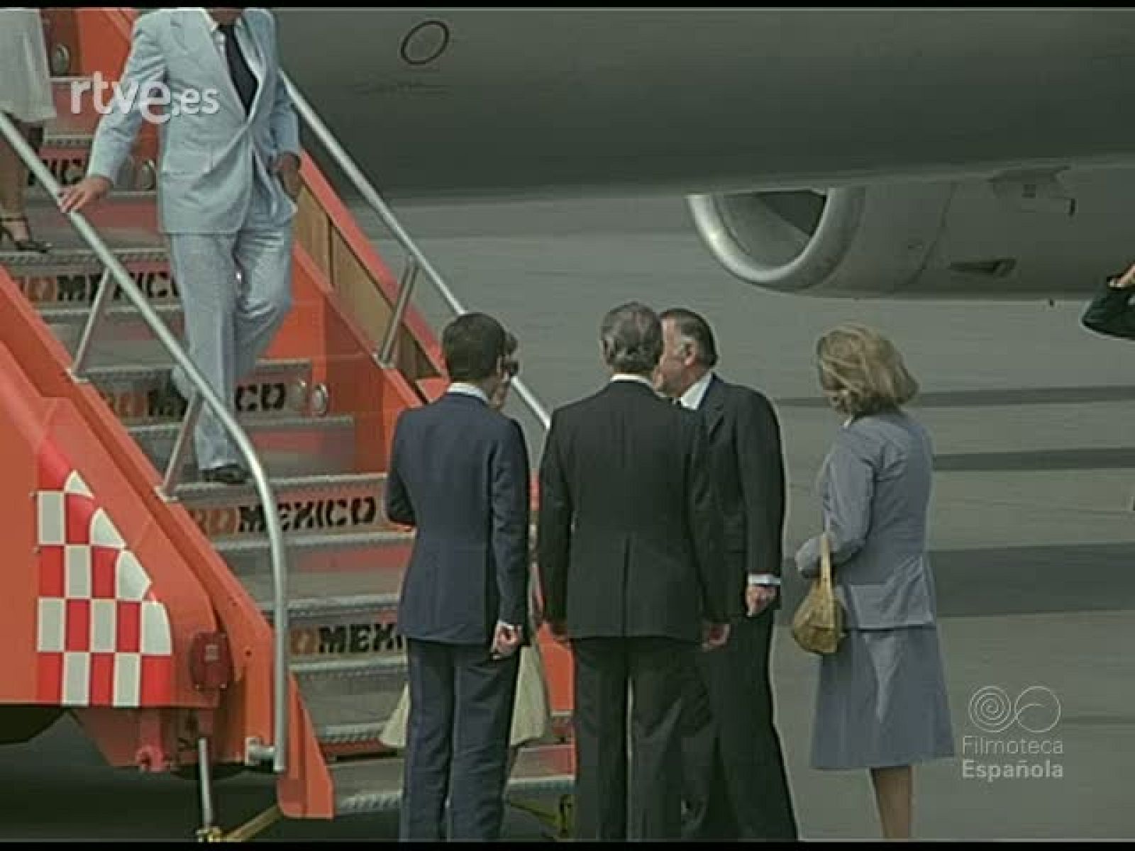 EL PRESIDENTE ADOLFO SUAREZ EN MEXICO Y ESTADOS UNIDOS - Documentales Color | Ver