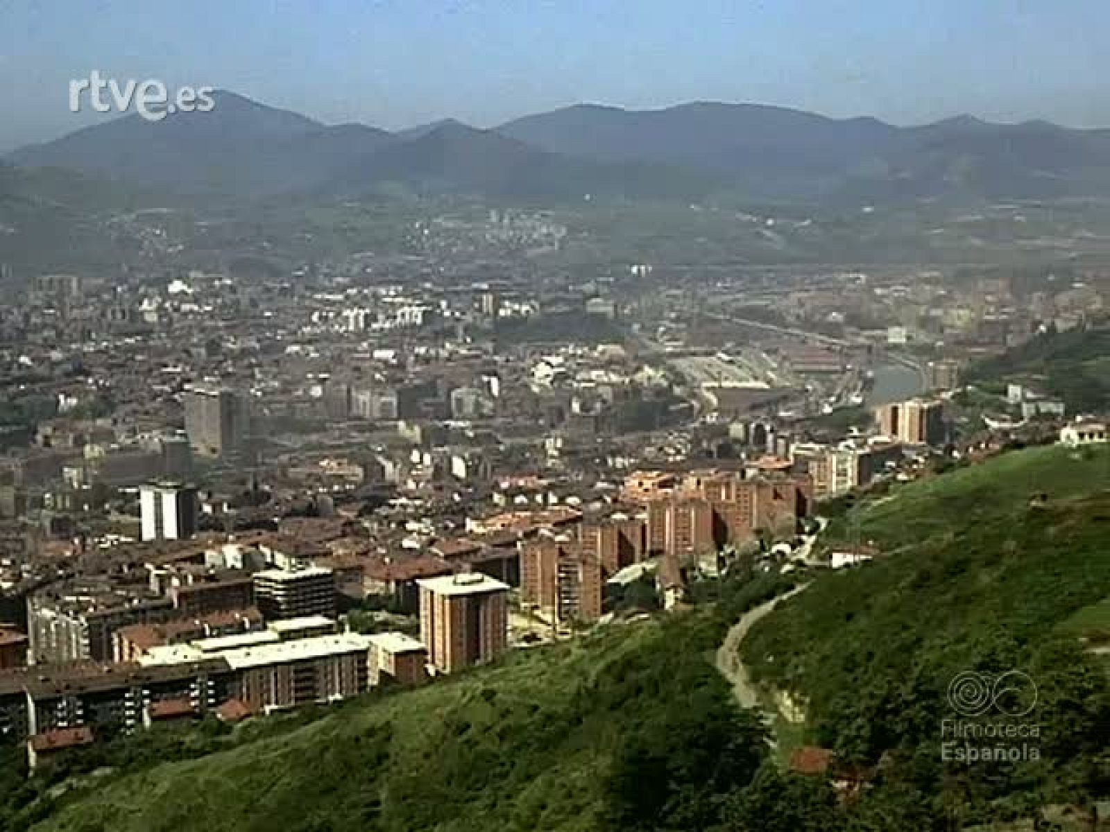 SOL PLAYA Y TOROS BILBAO SAN SEBASTIAN - Documentales Color | Ver